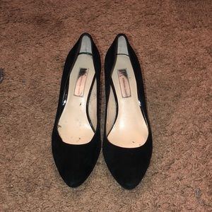 INC BLACK SUEDE PUMPS